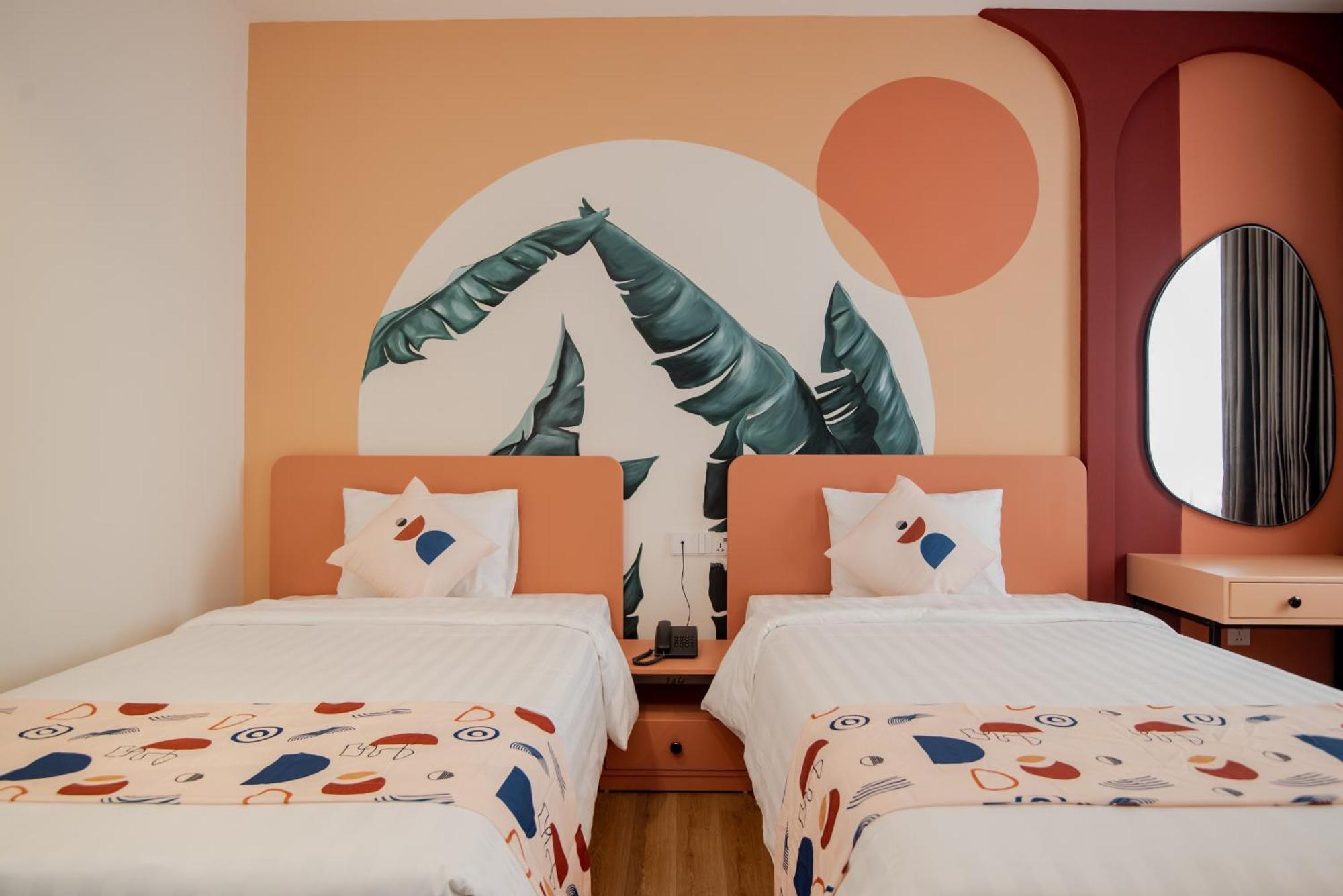 Palette Collect'S Boutique Hotel Ha Long Exteriör bild